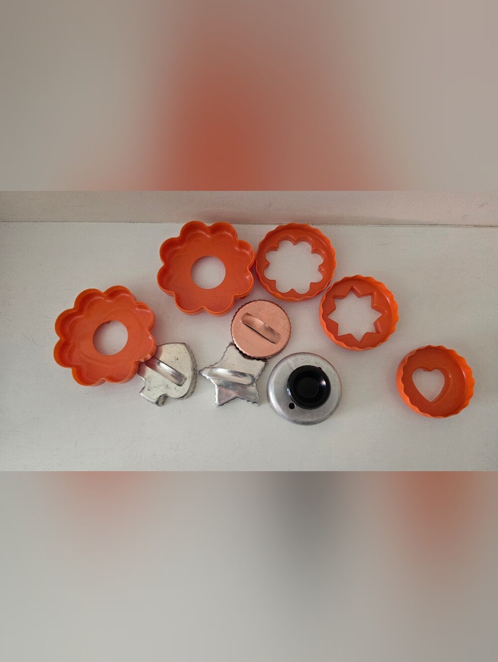 Vintage Cookie & Biscuit Cutter Lot – Orange Plastic & Metal Shapes
